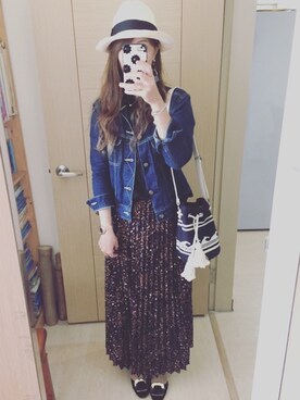 「MARC JACOBS」｜「アイテム（デニムジャケット）」を使った、Winnie C 🇹🇼さん（レディース・163cm）の春コーディネート