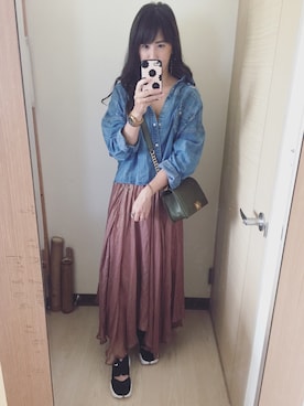 「chanel」｜「アイテム（アナログ腕時計）」を使った、Winnie C 🇹🇼さん（レディース・163cm）の秋コーディネート