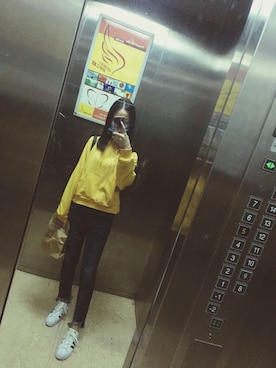 「MONKI（モンキ）のアイテム（パーカー）」を使った、马尔代甜さん（レディース・163cm）の春コーディネート