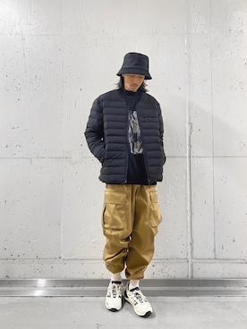 「アイテム（カーゴパンツ、イエロー系）」を使った、taikiさん（メンズ・177cm）の秋コーディネート