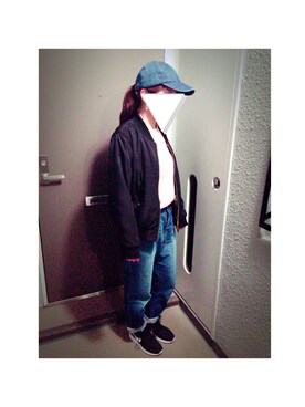 「RAY CASSIN（レイカズン）のアイテム（MA-1）」を使った、ともかさん（レディース・155cm）の春コーディネート
