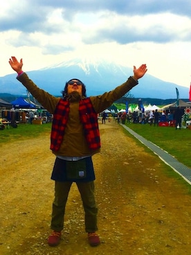 「POLeR OUTDOOR STUFF（ポーラーアウトドアスタッフ）のアイテム」を使った、A.高橋さん（メンズ・171cm）の春コーディネート