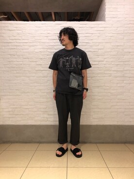 「and wander（アンドワンダー）のアイテム（トップス）」を使った、A.高橋さん（メンズ・171cm）の春コーディネート