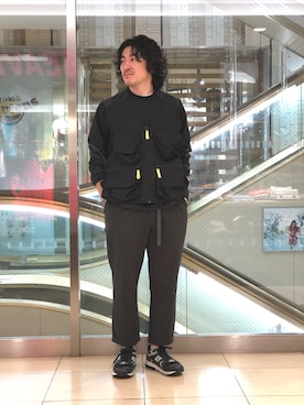 「MANASTASH（マナスタッシュ）のアイテム（スラックス）」を使った、A.高橋さん（メンズ・171cm）の春コーディネート