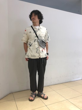「MANASTASH（マナスタッシュ）のアイテム（スラックス）」を使った、A.高橋さん（メンズ・171cm）の春コーディネート