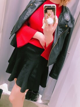 「GU（ジーユー）のアイテム（ニット/セーター、レッド系）」を使った、하서윤さん（レディース・164cm）の秋コーディネート