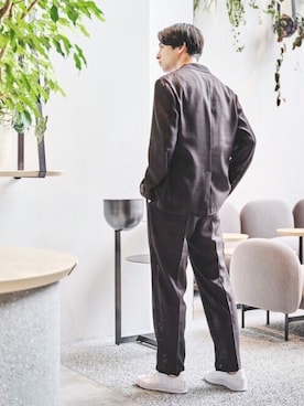 「アイテム（テーラードジャケット）」を使った、カシヤマさん（メンズ・185cm）の夏コーディネート