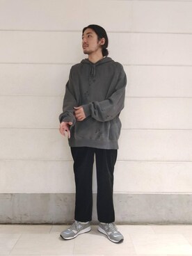 「MONKEY TIME（モンキータイム）のアイテム（パーカー）」を使った、野村　浩平さん（メンズ・174cm）の秋コーディネート