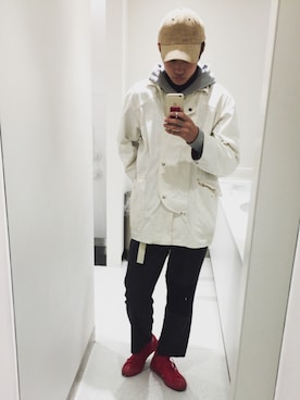 「アイテム（カバーオール、ホワイト系）」を使った、はむさんさん（メンズ・175cm）の冬コーディネート