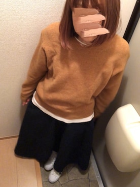 「UNIQLO（ユニクロ）のプレミアムラムクルーネックセーター（長袖）（ニット/セーター、イエロー系）」を使った、eriさん（レディース・160cm）の冬コーディネート
