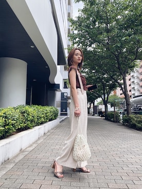 「MURUA（ムルーア）のレースフレンチスリーブトップス（Tシャツ/カットソー、ブラウン系）」を使った、関本香里さん（レディース・160cm）の夏コーディネート