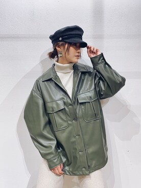 「MURUA（ムルーア）のシンセティックレザーシャツブルゾン（ブルゾン、グリーン系）」を使った、関本香里さん（レディース・160cm）の夏コーディネート