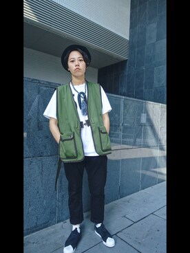 「plain-me（プレインミー）のアイテム（ベスト）」を使った、季冠廷さん（メンズ・165cm）の春コーディネート