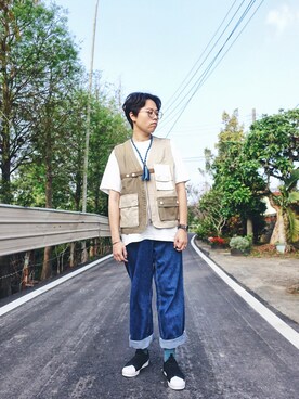 「plain-me（プレインミー）のアイテム（ベスト）」を使った、季冠廷さん（メンズ・165cm）の春コーディネート