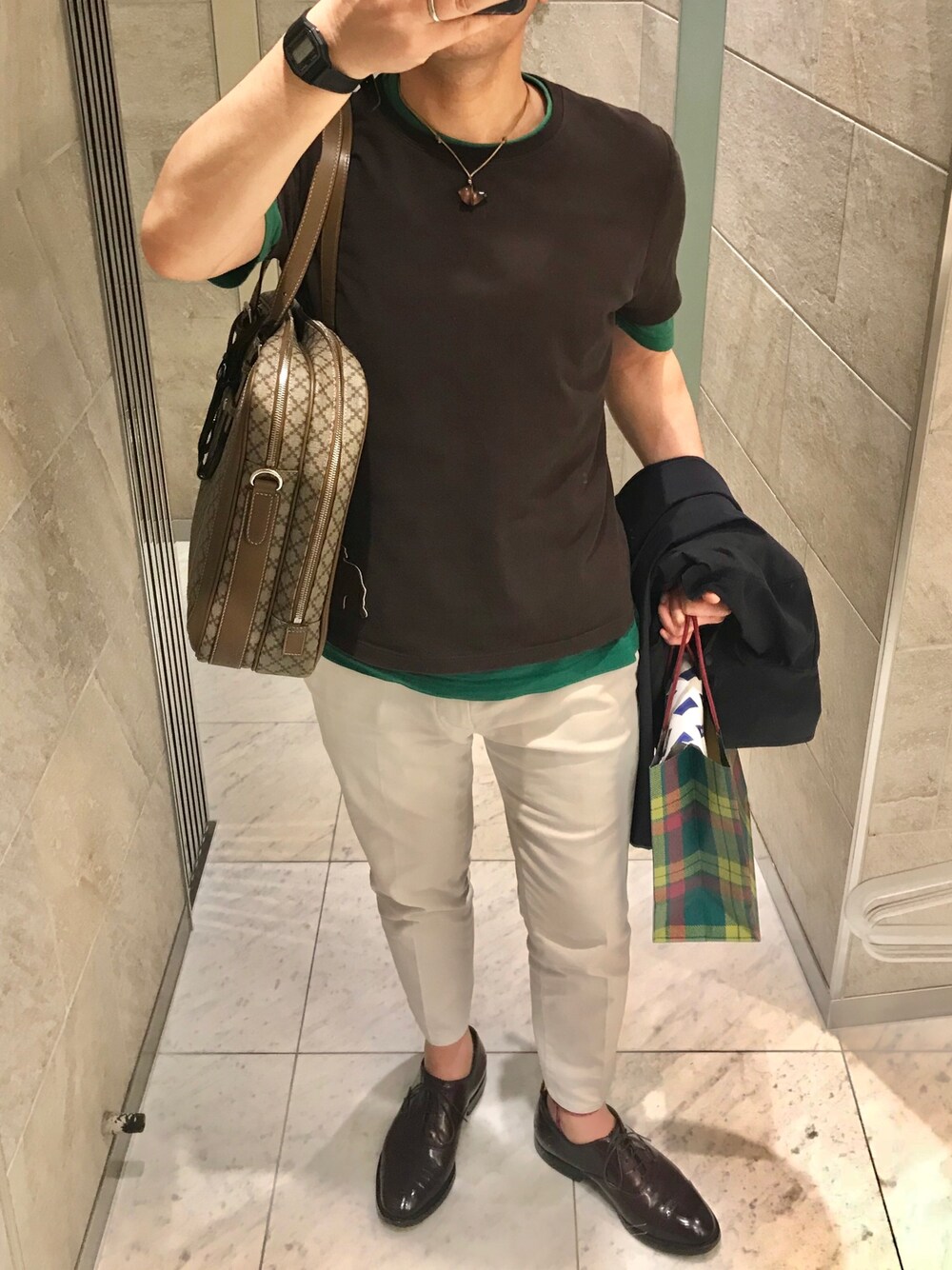 「Tシャツレイヤード、ホワイトパンツ、pt01、ALDEN、cheapCASIO、GUCCI」｜「Hunting Worldのアイテム（Tシャツ/カットソー、ブラウン系）」を使った、Hayakeeeenさん（メンズ・163cm）の夏コーディネートの1枚目の写真