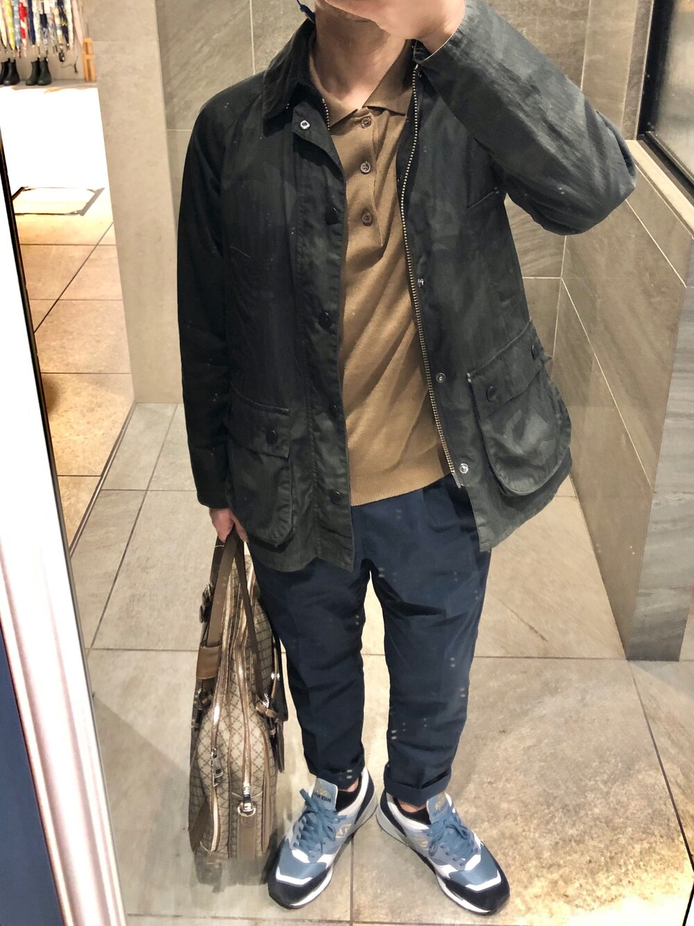 「春コーデ、barbour、letroyes、ニットポロ、Champion、NEWBALANCE、GUCCI」｜「Barbourのアイテム（ミリタリージャケット、グレー系）」を使った、Hayakeeeenさん（メンズ・163cm）の春コーディネートの1枚目の写真