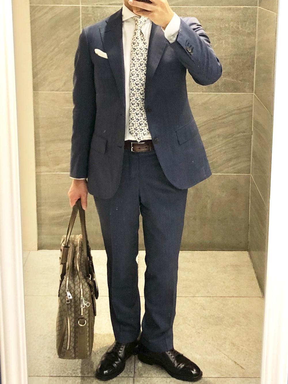 Takizawa Shigeruのスーツジャケットを使った人気ファッション