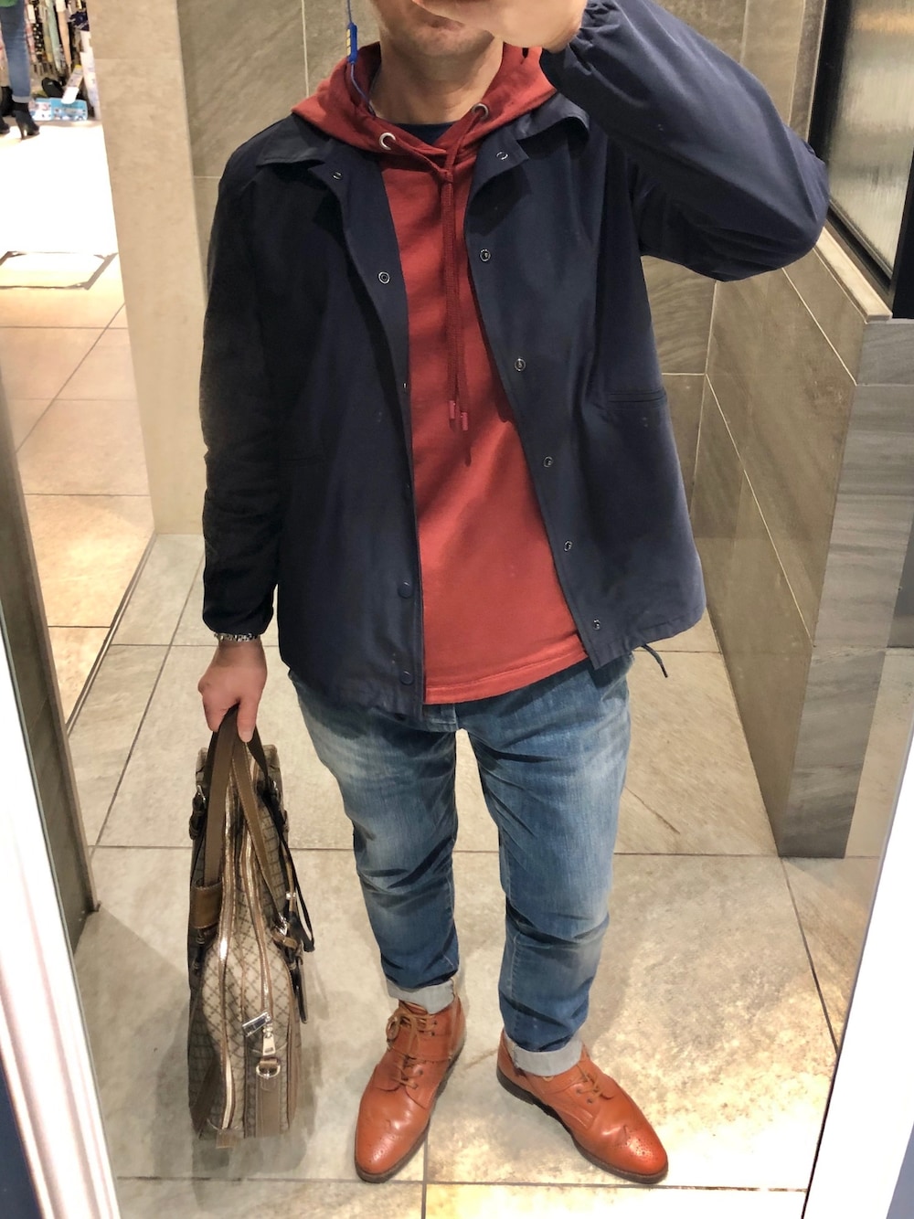 A.P.C.のナイロンジャケットを使ったメンズ人気ファッション