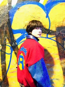 「Reebok（リーボック）のアイテム（スタジャン）」を使った、シェーン真人 さん（メンズ・180cm）の夏コーディネート