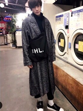 「マーガレット・ハウエル(MARGARET HOWELL)」｜「アイテム（チェスターコート）」を使った、シェーン真人 さん（メンズ・180cm）の冬コーディネート