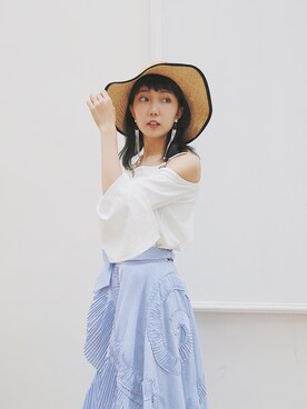 「MISS MALINAのアイテム（トップス、ホワイト系）」を使った、MARIA 玛玛莉丫さん（レディース）の春コーディネート