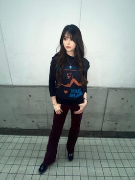 「70'sコーデ」｜「アイテム（アクセサリー）」を使った、NANAMIさん（レディース・160cm）の秋コーディネート