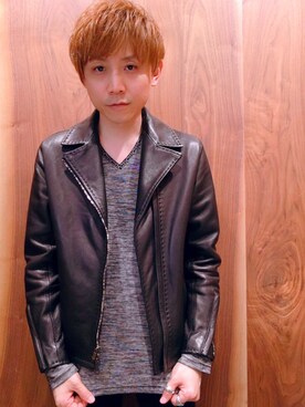 「Vネック」｜「アイテム（ライダースジャケット）」を使った、Euffyさん（メンズ・164cm）の秋コーディネート