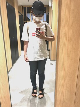 「UNIQLO（ユニクロ）のWOMEN ウルトラストレッチジーンズ（デニムパンツ）」を使った、MISATOさん（レディース・163cm）の夏コーディネート