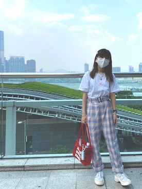 「Aymmy in the batty girls（エイミーインザバッティーガール）のアイテム（Tシャツ/カットソー）」を使った、ノドリさん（レディース・148cm）の秋コーディネート