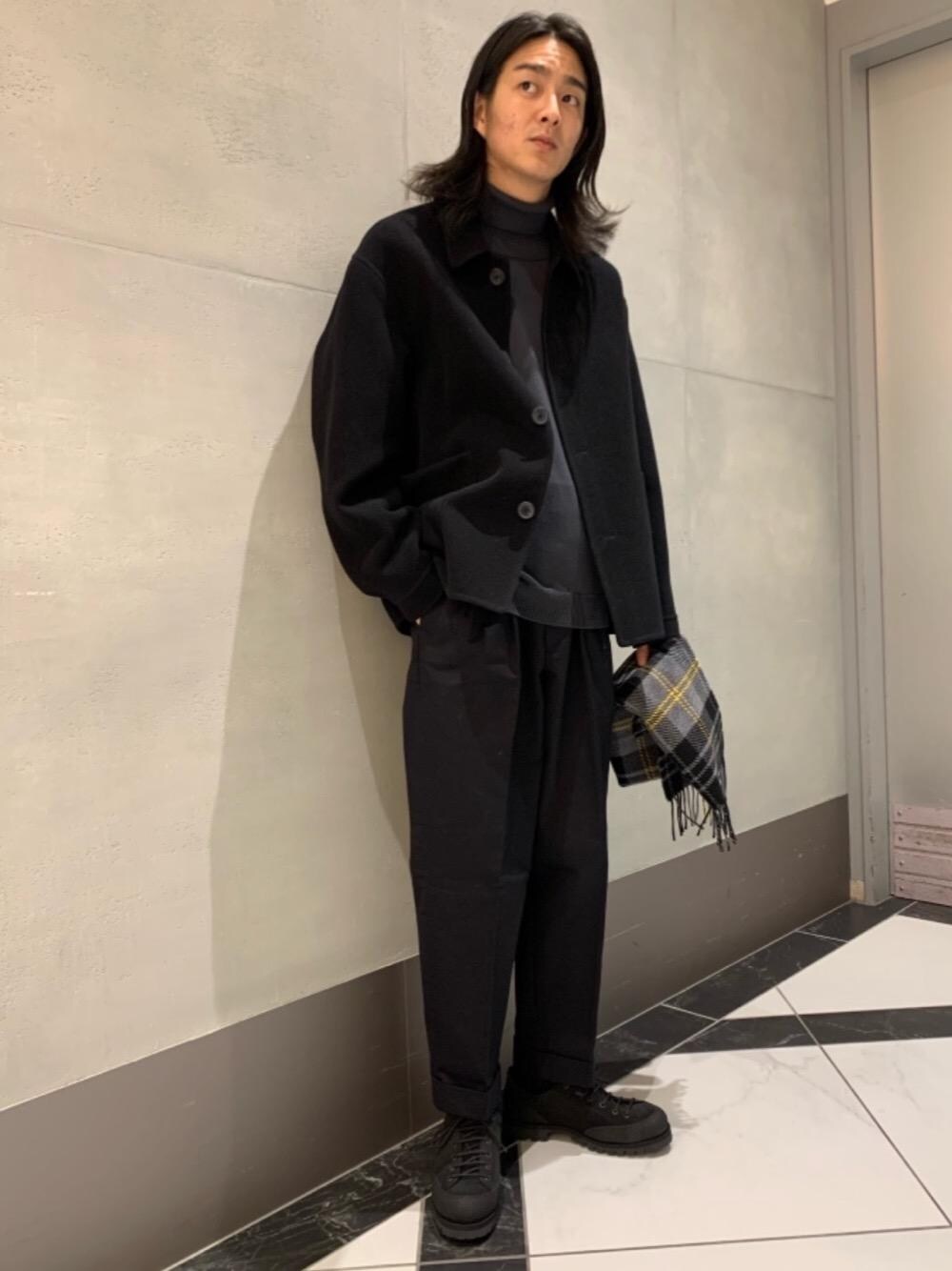 「Parabootの＜Paraboot（パラブーツ）＞トレッキング ローカット†（その他シューズ、ブラック系）」を使った、TAIKI UCHIDAさん（メンズ・178cm）の秋コーディネートの1枚目の写真