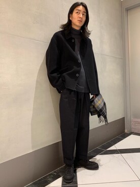 「SCYE BASICS（サイベーシックス）のアイテム（チノパンツ）」を使った、TAIKI UCHIDAさん（メンズ・178cm）の秋コーディネート