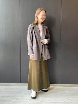 「アイテム（レインシューズ、ホワイト系）」を使った、aky8911さん（レディース・160cm）の秋コーディネート