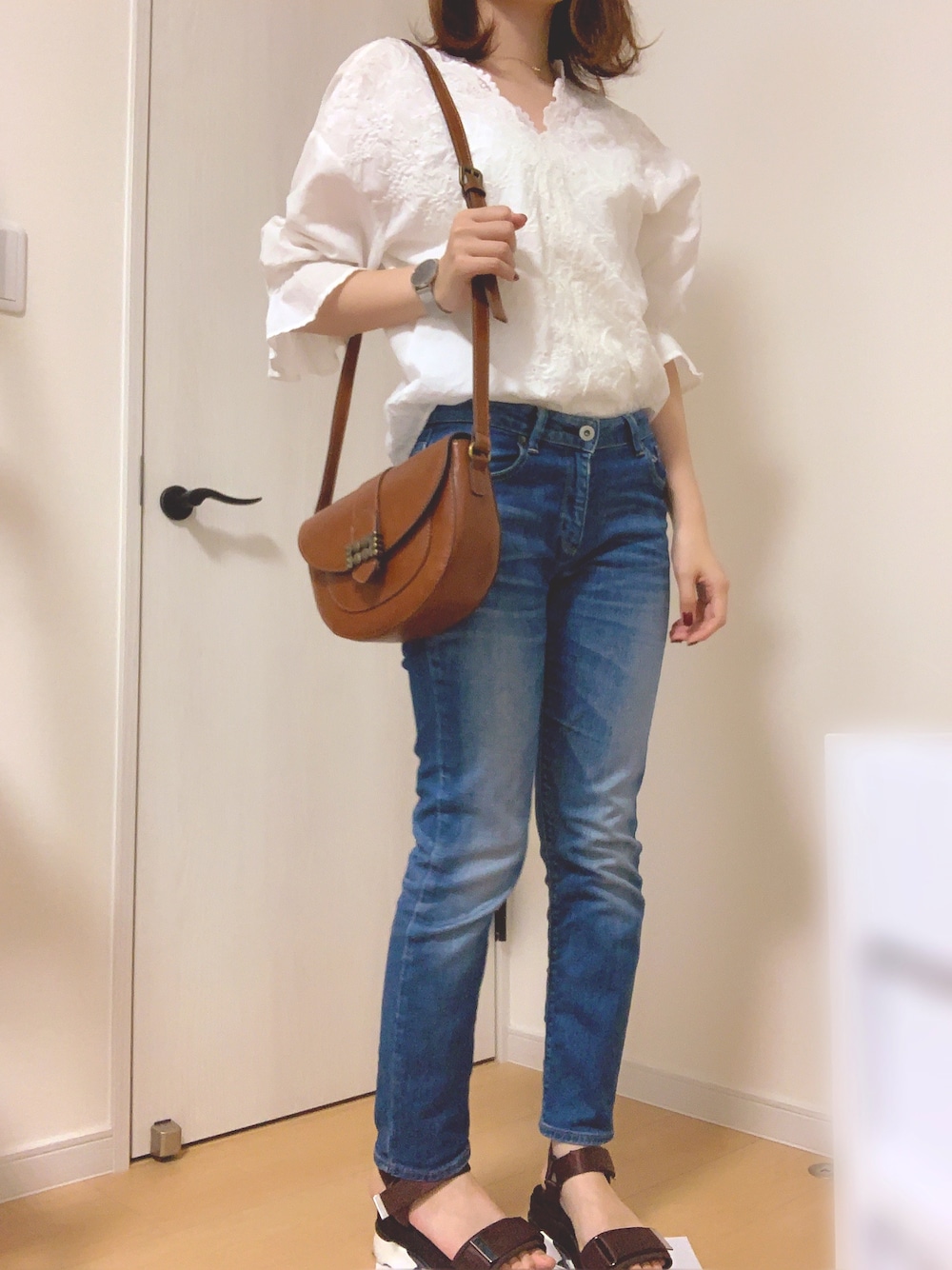 「ロペピクニック、andemiu、RANDA、ZARA、ブラウス、ジーンズ」｜「ROPE' PICNICのスカラップ刺繍ブラウス（シャツ/ブラウス、ホワイト系）」を使った、＊nozomi＊さん（レディース・158cm）の秋コーディネートの1枚目の写真