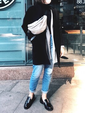 「PULL&BEAR（プルアンドベア）のアイテム（ローファー）」を使った、デビーさん（レディース・167cm）の冬コーディネート