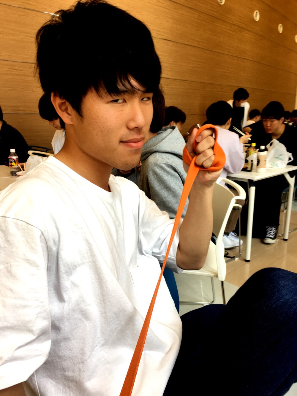 「大学生、ガチャベルト、ごちお」｜「GUのアイテム（その他、オレンジ系）」を使った、かたさん（レディース・50cm）の春コーディネートの1枚目の写真