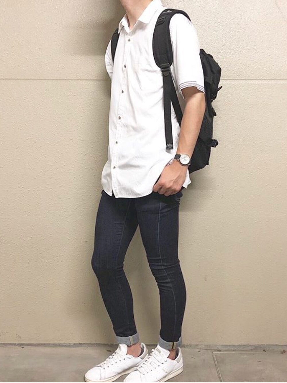 「シンプル、キレイめ、BEAMS、MAKAVELIC、LIDnM、Klasse14、adidas originals、stan smith、スキニー、夏」｜「BEAMSの○BEAMS / オックス グラデーション BD 半袖シャツ（シャツ/ブラウス、ホワイト系）」を使った、ユウさん（メンズ・170cm）の夏コーディネートの1枚目の写真