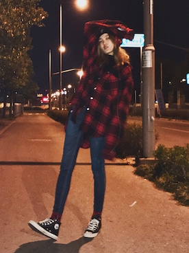 「streetsnap」｜「アイテム（帽子）」を使った、venusucker さん（レディース・168cm）の冬コーディネート
