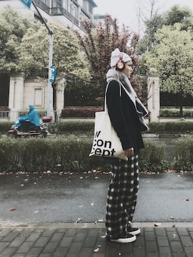「streetsnap」｜「アイテム（帽子）」を使った、venusucker さん（レディース・168cm）の春コーディネート