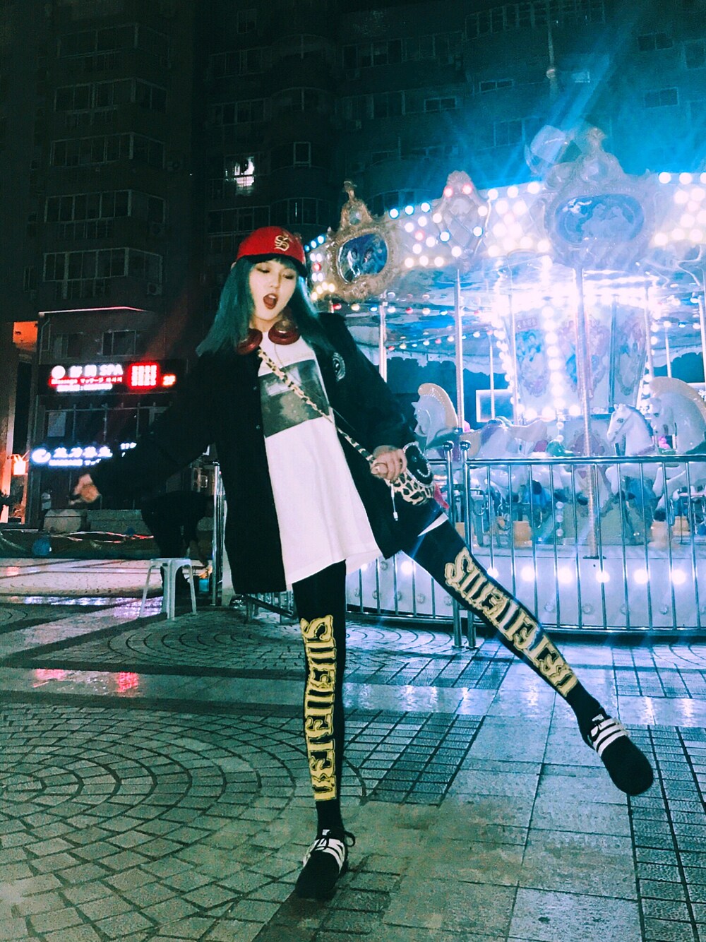 VETEMENTSのタイツ/ストッキングを使った人気ファッション