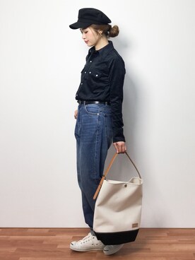 「B:MING by BEAMS（ビーミングバイビームス）のbuddy × ビーミング by ビームス / 別注Collerショルダーバッグ（トートバッグ）」を使った、isaさん（レディース・155cm）の春コーディネート