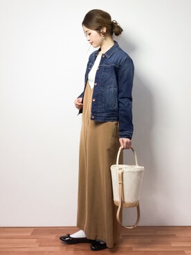 「アイテム（サロペット/オーバーオール、イエロー系）」を使った、isaさん（レディース・155cm）の春コーディネート