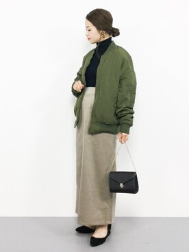 「select MOCA（セレクトモカ）のアイテム（MA-1）」を使った、isaさん（レディース・155cm）の秋コーディネート