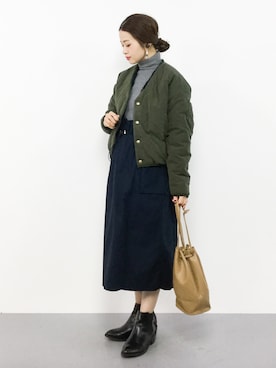 「カーゴスカート」｜「アイテム（ブルゾン）」を使った、isaさん（レディース・155cm）の秋コーディネート