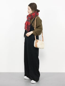 「LBC（エルビーシー）のアイテム（オールインワン・サロペット）」を使った、isaさん（レディース・155cm）の秋コーディネート