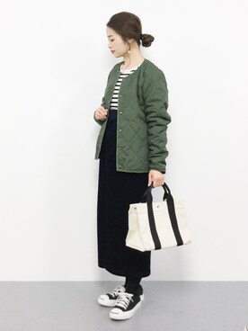 「タックスカート」｜「アイテム（その他アウター）」を使った、isaさん（レディース・155cm）の秋コーディネート