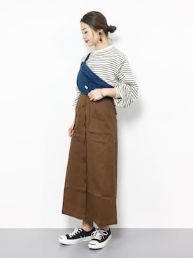 「Aラインスカート」｜「アイテム（ボディバッグ/ウエストポーチ）」を使った、isaさん（レディース・155cm）の秋コーディネート
