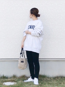 「CONVERSE（コンバース）のアイテム（ハンドバッグ）」を使った、isaさん（レディース・155cm）の秋コーディネート