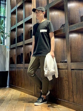 「buddy（バディ）のアイテム（スニーカー）」を使った、Tsudakaさん（メンズ・176cm）の夏コーディネート