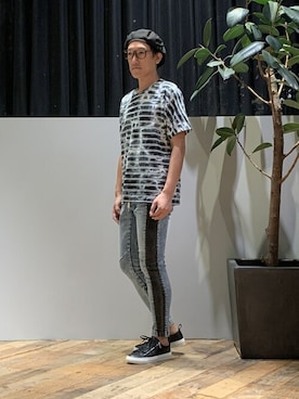 「buddy（バディ）のアイテム（スニーカー）」を使った、Tsudakaさん（メンズ・176cm）の夏コーディネート