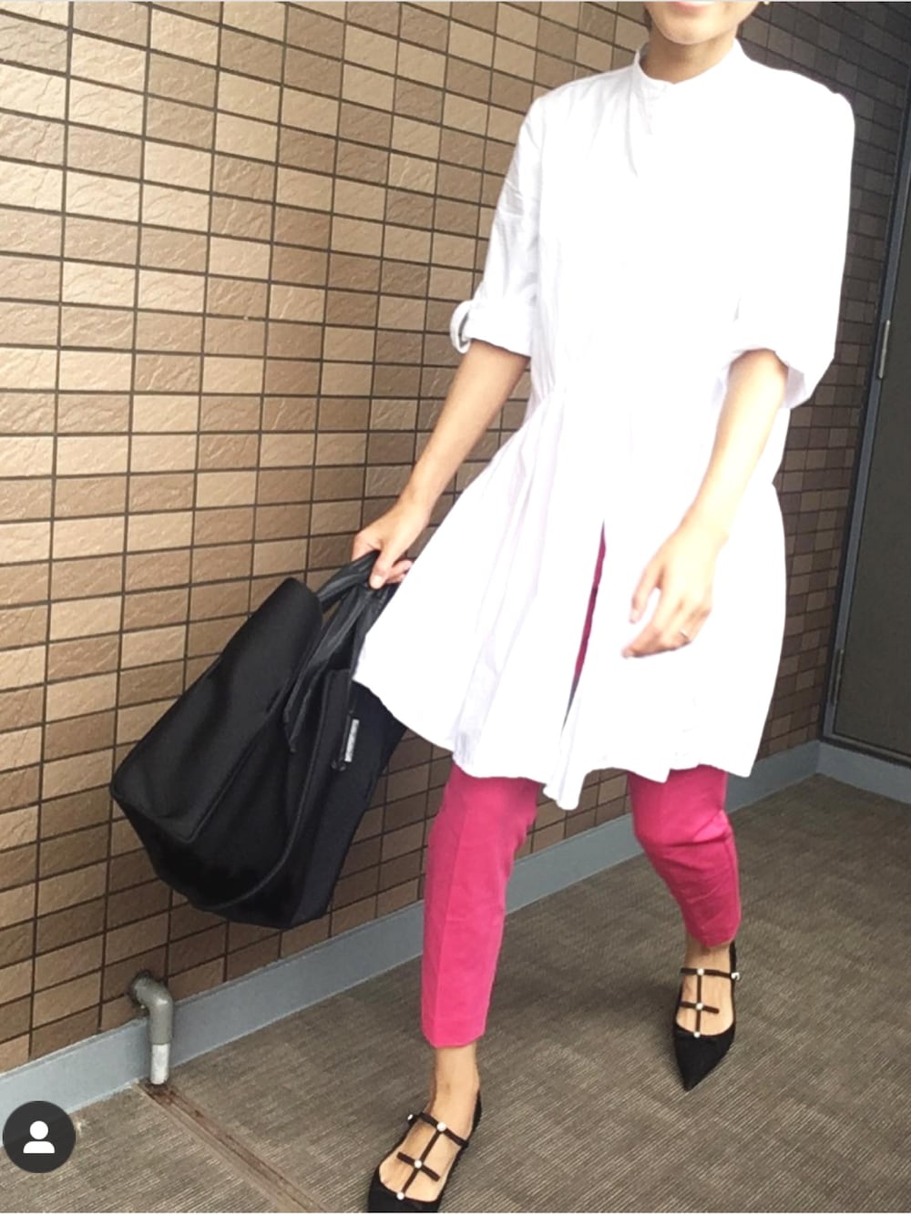 「大人カジュアル、シンプル、休日スタイル、outfit、おしゃれさんと繋がりたい、カラーパンツ、ootd、ZARA、pink、コーディネート」｜「ZARAのアイテム（シャツ/ブラウス、ホワイト系）」を使った、きむさん（レディース・164cm）の秋コーディネートの1枚目の写真